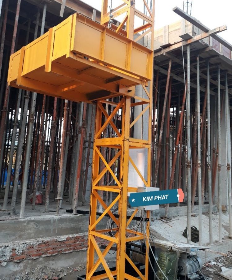 Tổ hợp vận thăng và cẩu mini